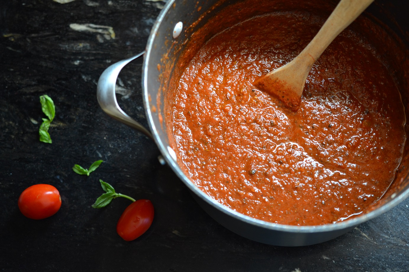 Pot of mushroom marinara sauce.
